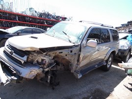 2002 Toyota 4Runner SR5 Silver 3.4L AT 4WD #Z24657